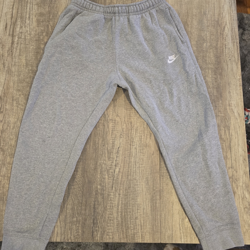 Nike Men's Light Gray Sweatpants